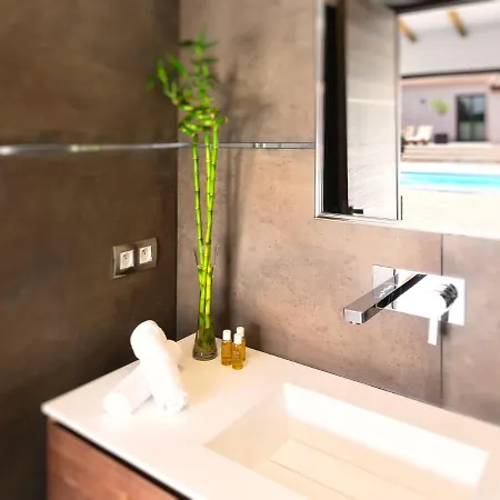 ヴィラ **** Casa Di Fiumu **** ポルトヴェッキオ